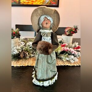 Bryers Choice Christmas Caroler- Retired Piece